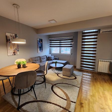 Marand Apartment Skopje Buitenkant foto