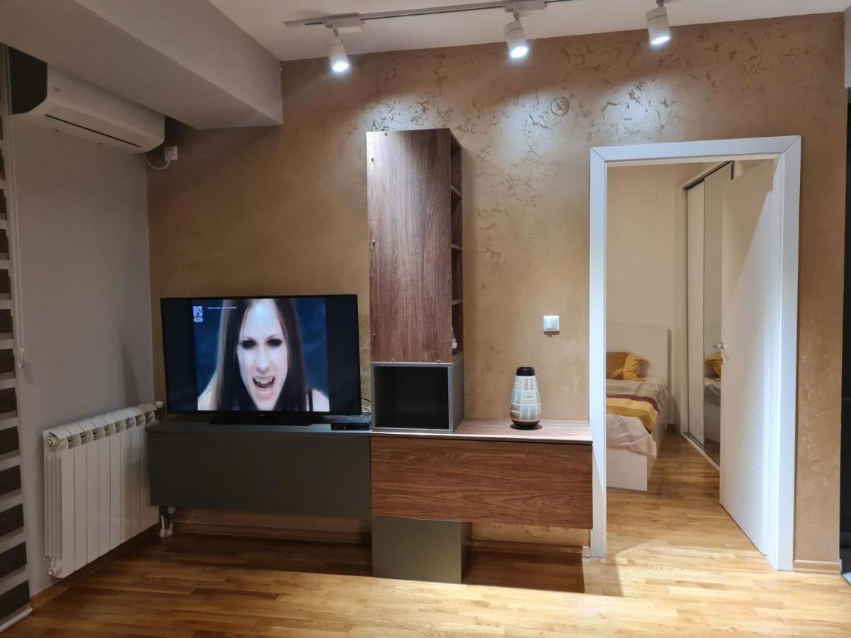 Marand Apartment Skopje Buitenkant foto