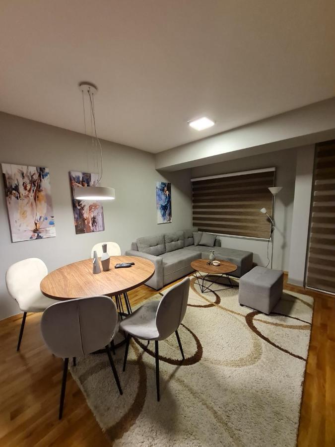 Marand Apartment Skopje Buitenkant foto